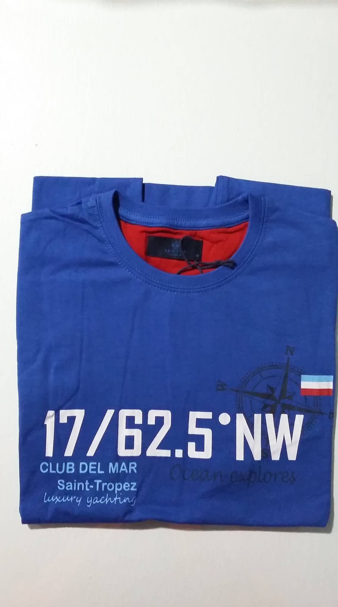 Tshirt κοντομανηκομπλε ρουα με σταμπα 2000E